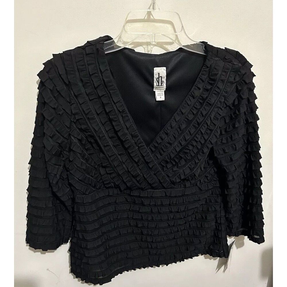 Sunhee Womens Black V‎ Neck Ruffled Front Casual Pullover Blouse Top Size 8